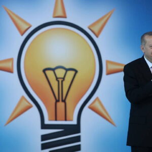 akpde surec krizi derinlesiyor pkknin suriye uzantilarinin silah birakmamasi sureci baltalar vlGbVDWl