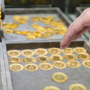 altinin grami haftanin ilk gunune dususle basladi iste altinda haftanin ilk rakami 11 agustos 2025 PuY2SkfZ