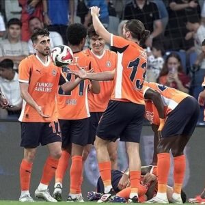 basaksehir universitatea craiova maci ne zaman saat kacta ve hangi kanalda uefa konferans ligi play off turu 5rPOBVuQ