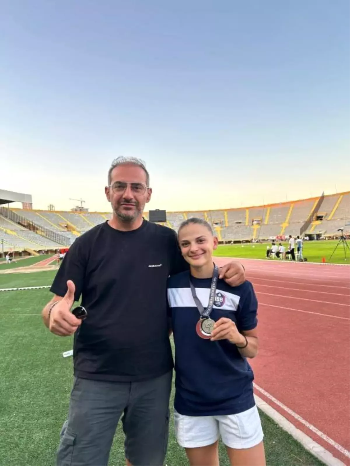 bilecikli nur ari uzun atlama turkiye ikincisi JCNCkhUx