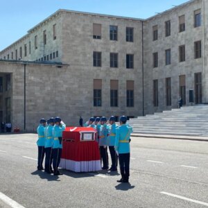 eski bakan hasan akyol son yolculuguna ugurlandi JzXzQLnL