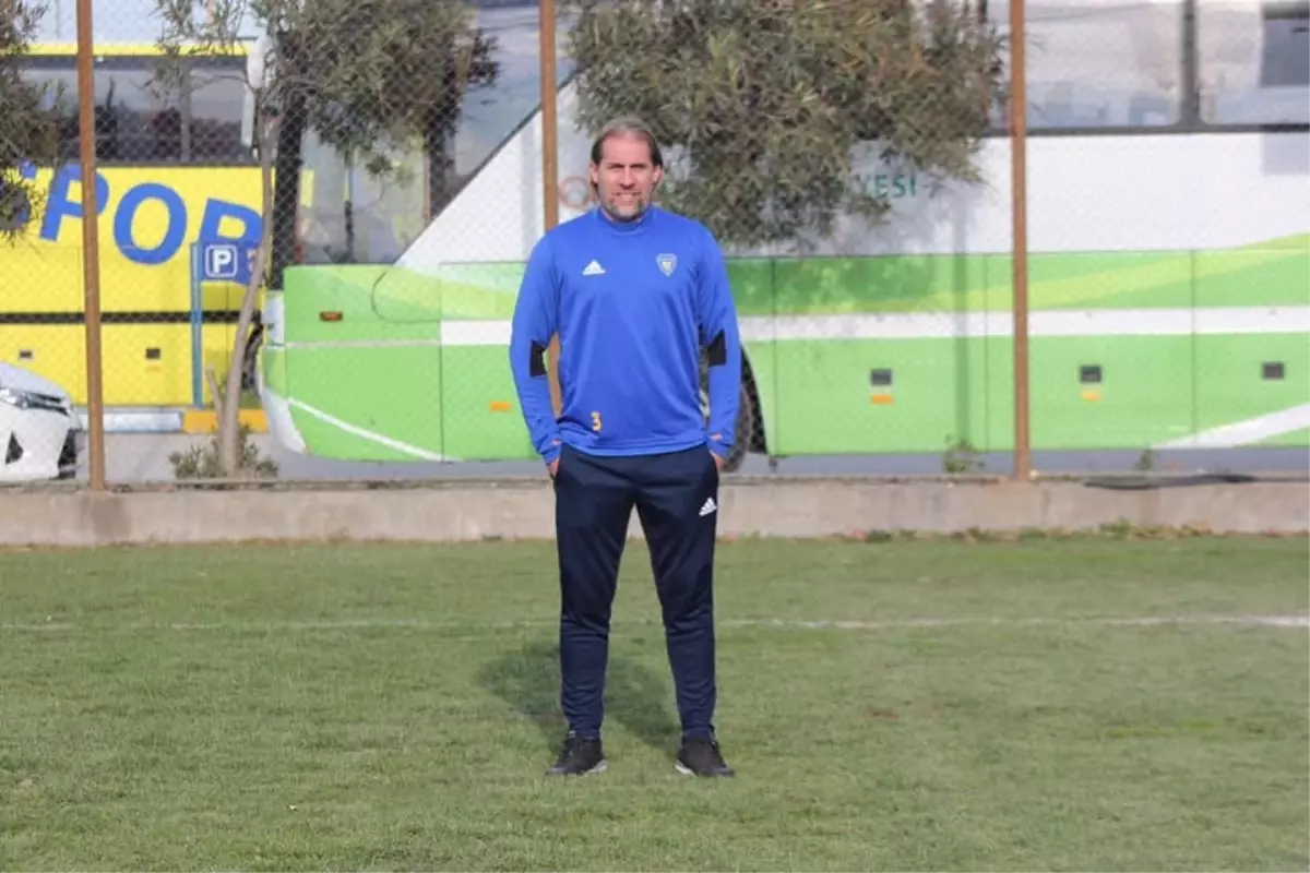 bucaspor 1928de yeni teknik direktor dogantez JvI3FI74