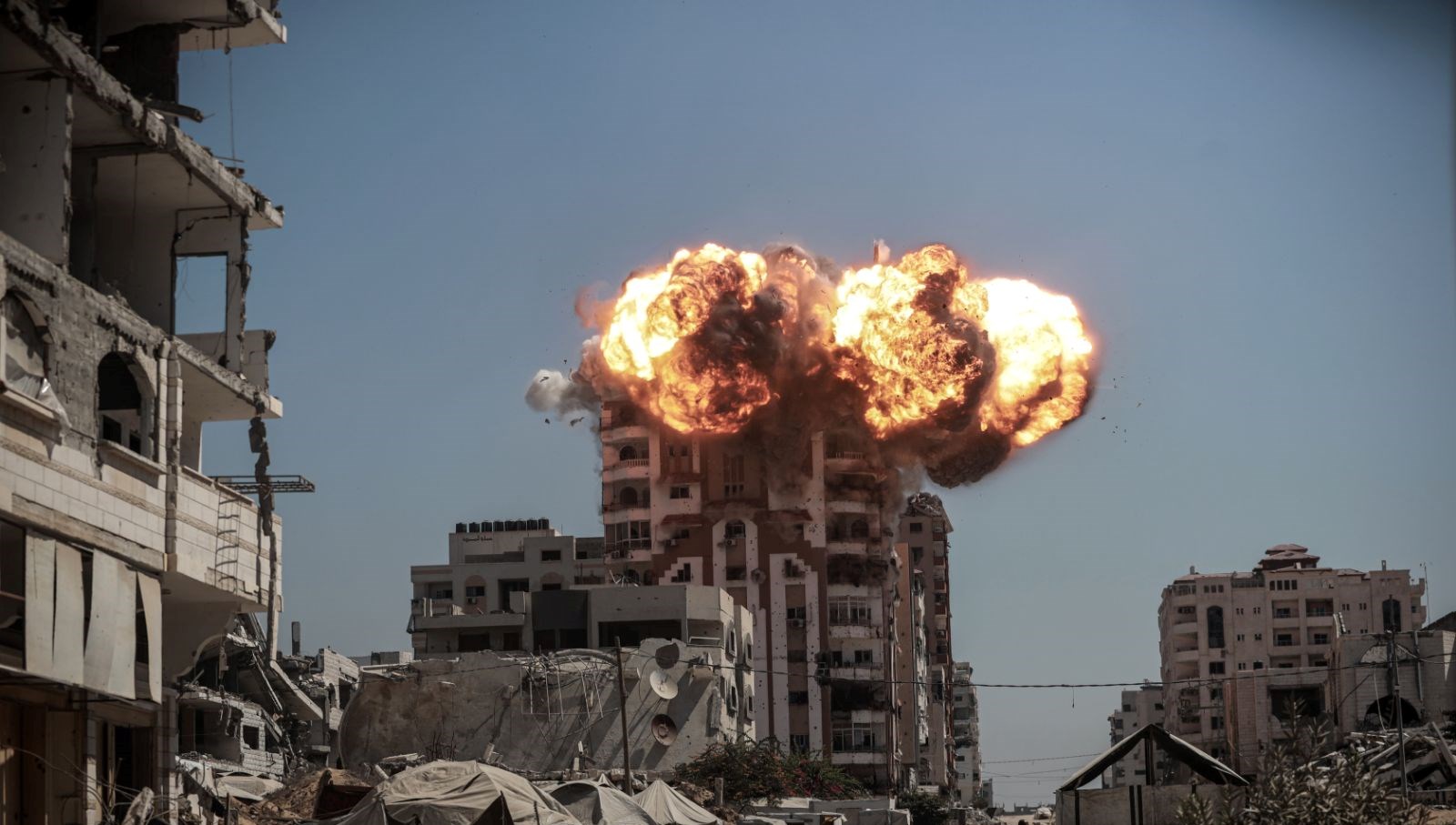 israil bir yuksek katli binayi daha vurdu NWZkHehq