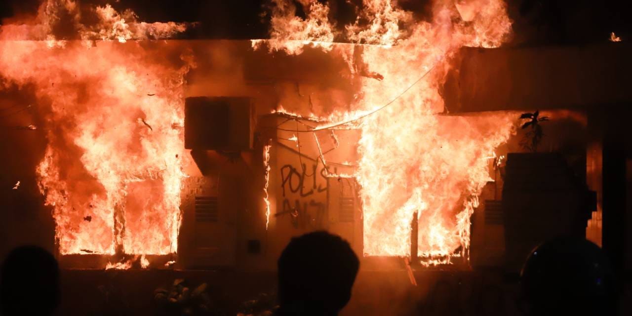 milletvekillerine verilen ayricaliklar sokakta protesto edildi nQBE6FrZ