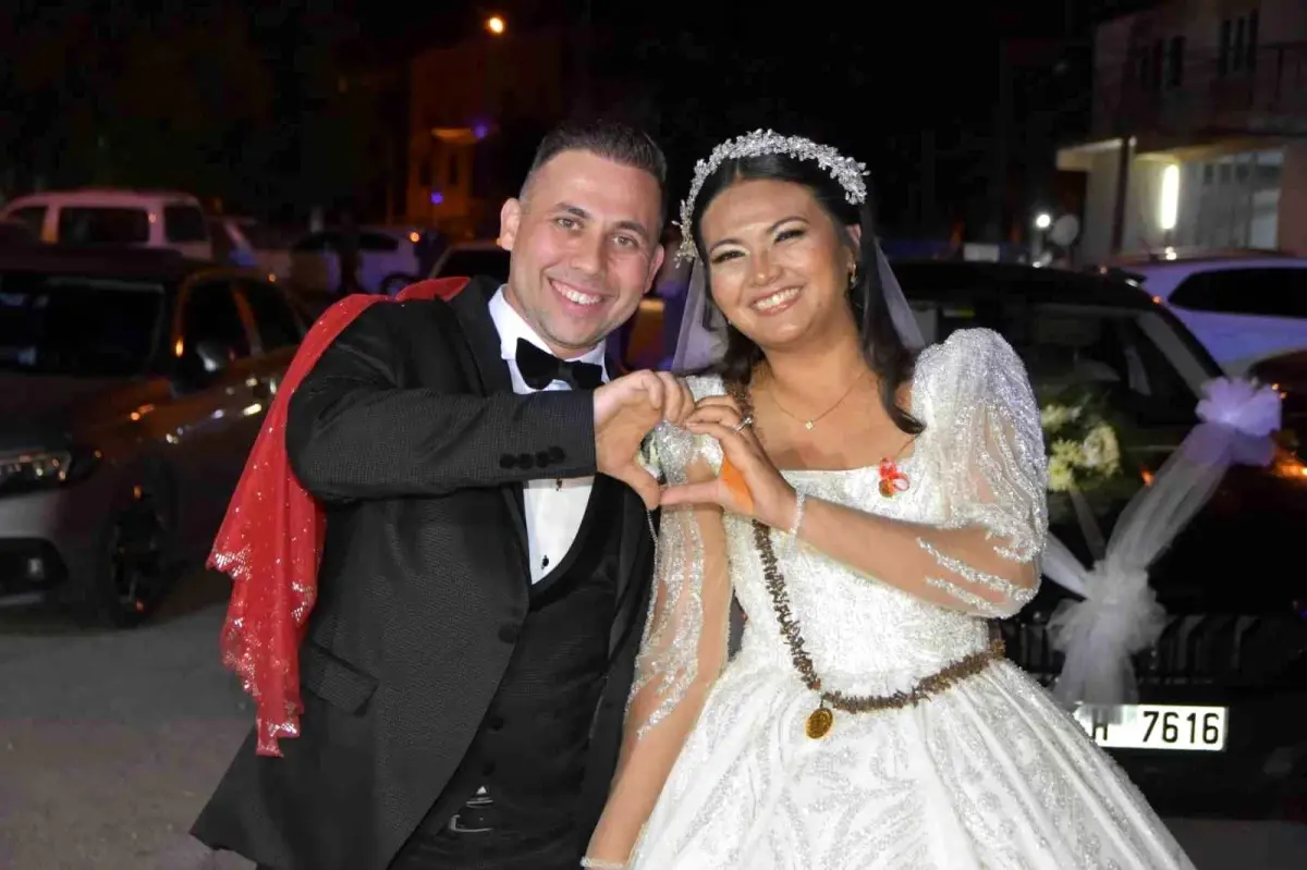 taylandli gelin aylin denizlide dugun yapti YVvg8Dcm