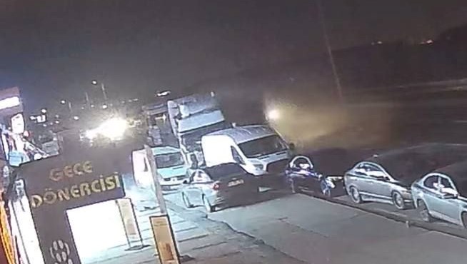 sofor oksuruk krizine girdi tir ile 5 araca carpti ivPjmaGt.jpg