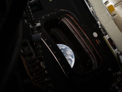 Ay’a doğru yola çıkan Artemis II’den çekildi: Dünya’nın uzaydan görüntüsü