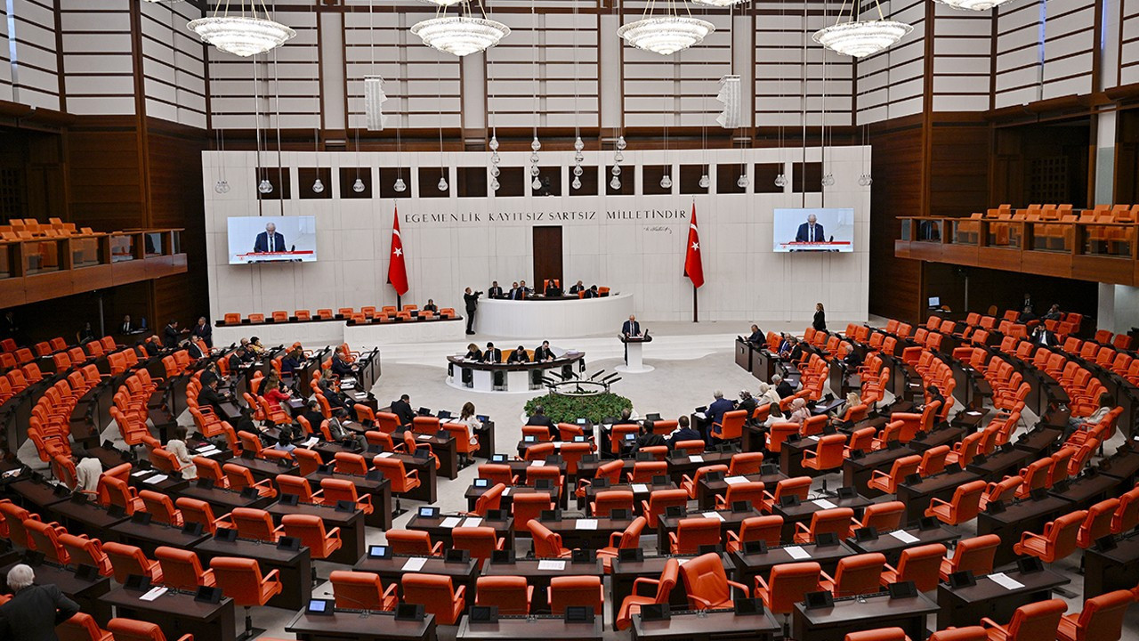 En düşük emekli aylığı düzenlemesi Meclis’ten geçti Haber gorseli