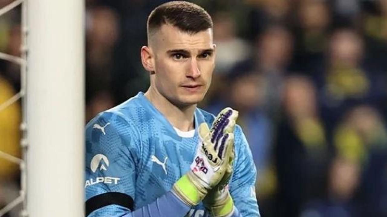 Livakovic transferinde sıcak gelişme! Fenerbahçe iki takım için açıklama yaptı Haber gorseli