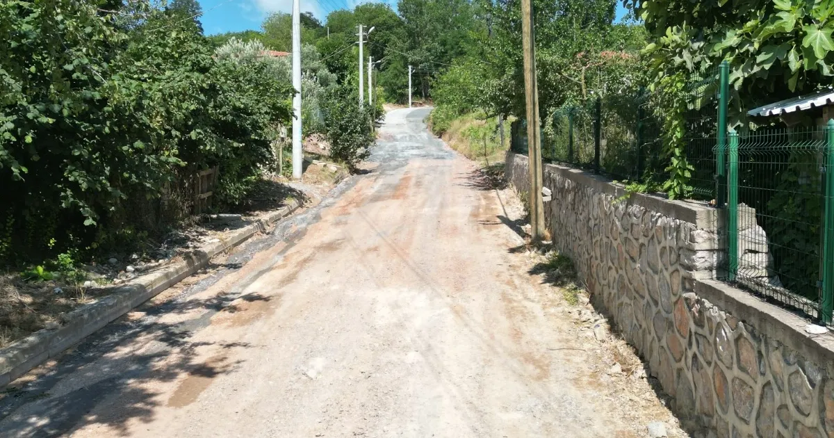 Kocaeli İzmit’te kırsal mahalleye modern beton yol Kocaeli izmitte kirsal mahalleye modern beton yol I2ybeeYw